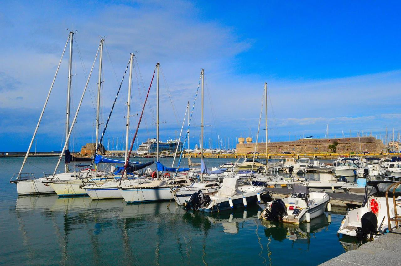 Ferienwohnung Domus Cavour Civitavecchia Exterior foto